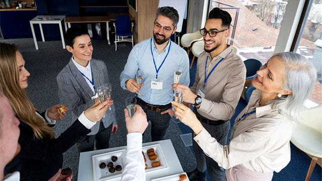 Communication événementielle Conception graphique, rédaction de supports et relations presse.